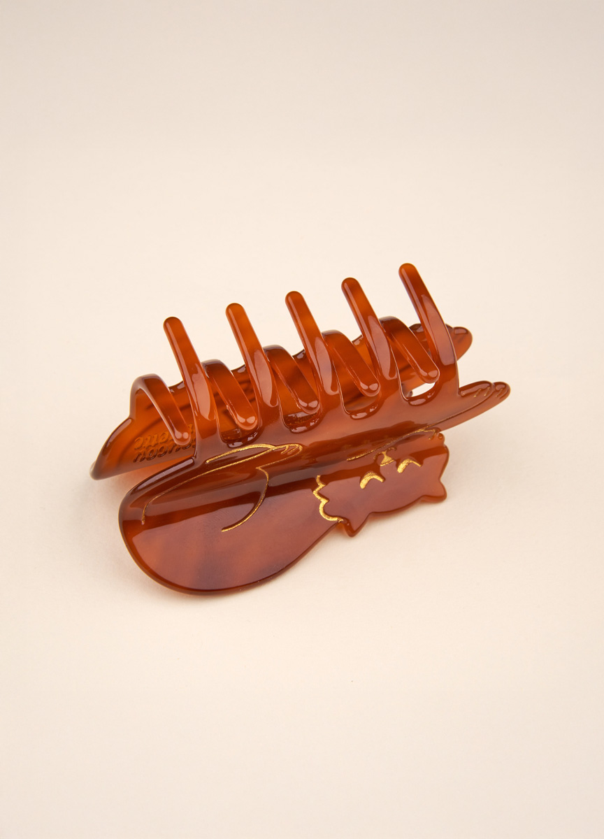 棕色打盹貓咪髮抓